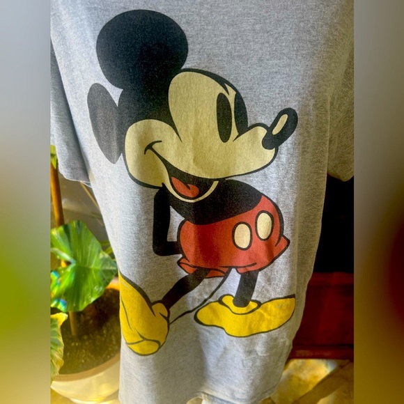 Mickey Mouse tee Vintage Good Condition. No stains or tears Large. - Picture 5 of 7